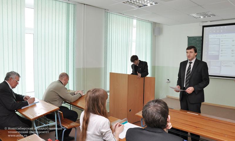 19.04.10     Семинар для старшеклассников на факультете летательных аппаратов, фотография: В. Невидимов