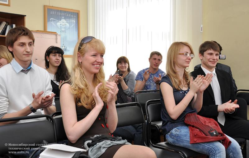 06.05.10     Вечер поэзии, фотография: В. Кравченко