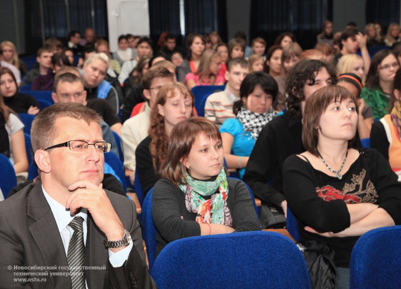 10.09.10     НГТУ посетила делегация Республики Польша, фотография: В. Невидимов