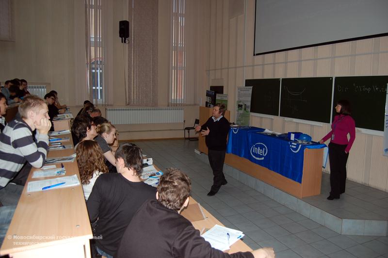 11.11.10     Презентация компании Intel в НГТУ, фотография: В. Кравченко