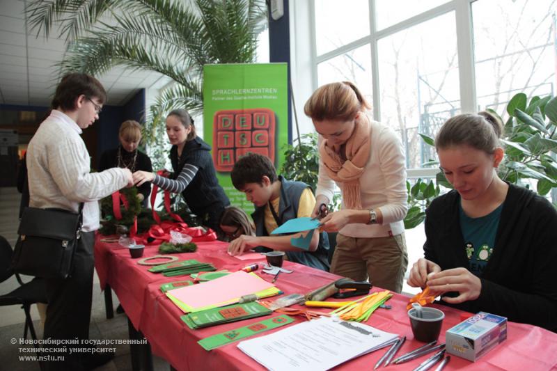 22.12.11     В НГТУ состоялась «Рождественская ярмарка» , фотография: В. Невидимов