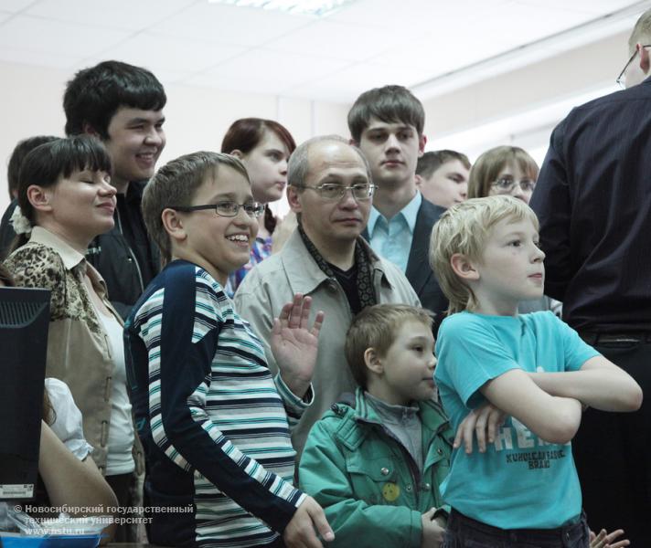 21.04.12     В НГТУ пройдет открытая городская студенческая олимпиада по робототехнике , фотография: В. Невидимов