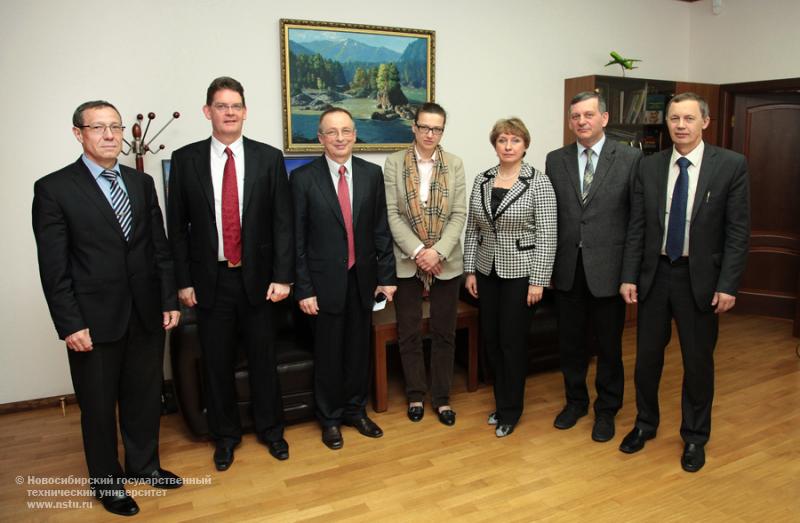 23.05.12     Визит делегации Австралийской торговой комиссии в НГТУ, фотография: В. Невидимов