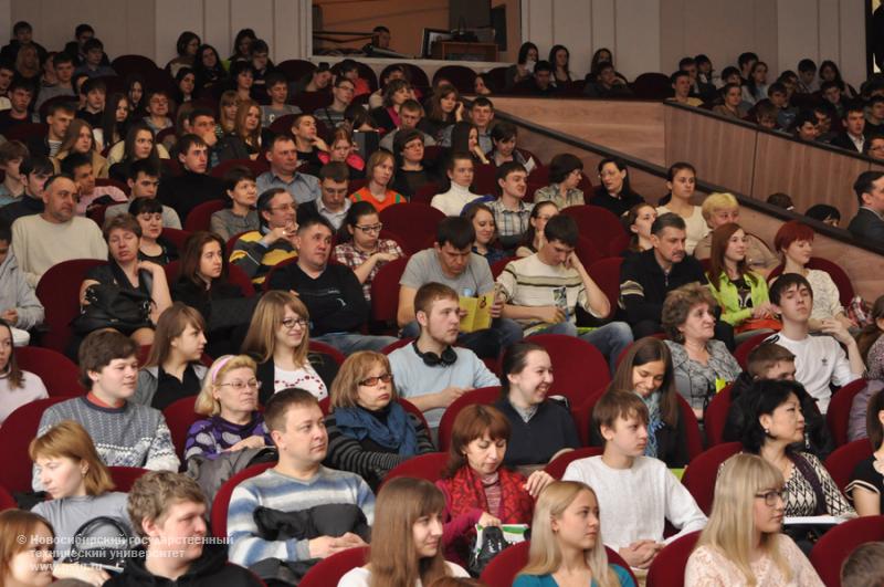 31.03.2013. День открытых дверей в НГТУ, фотография: В. Кравченко