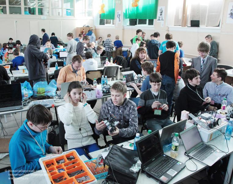 29-30.03.2013. Городские соревнования по робототехнике, фотография: В. Невидимов