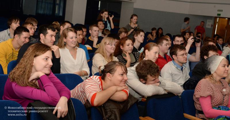 16.10.13     Посвящение в студенты первокурсников ИСР НГТУ , фотография: В. Невидимов